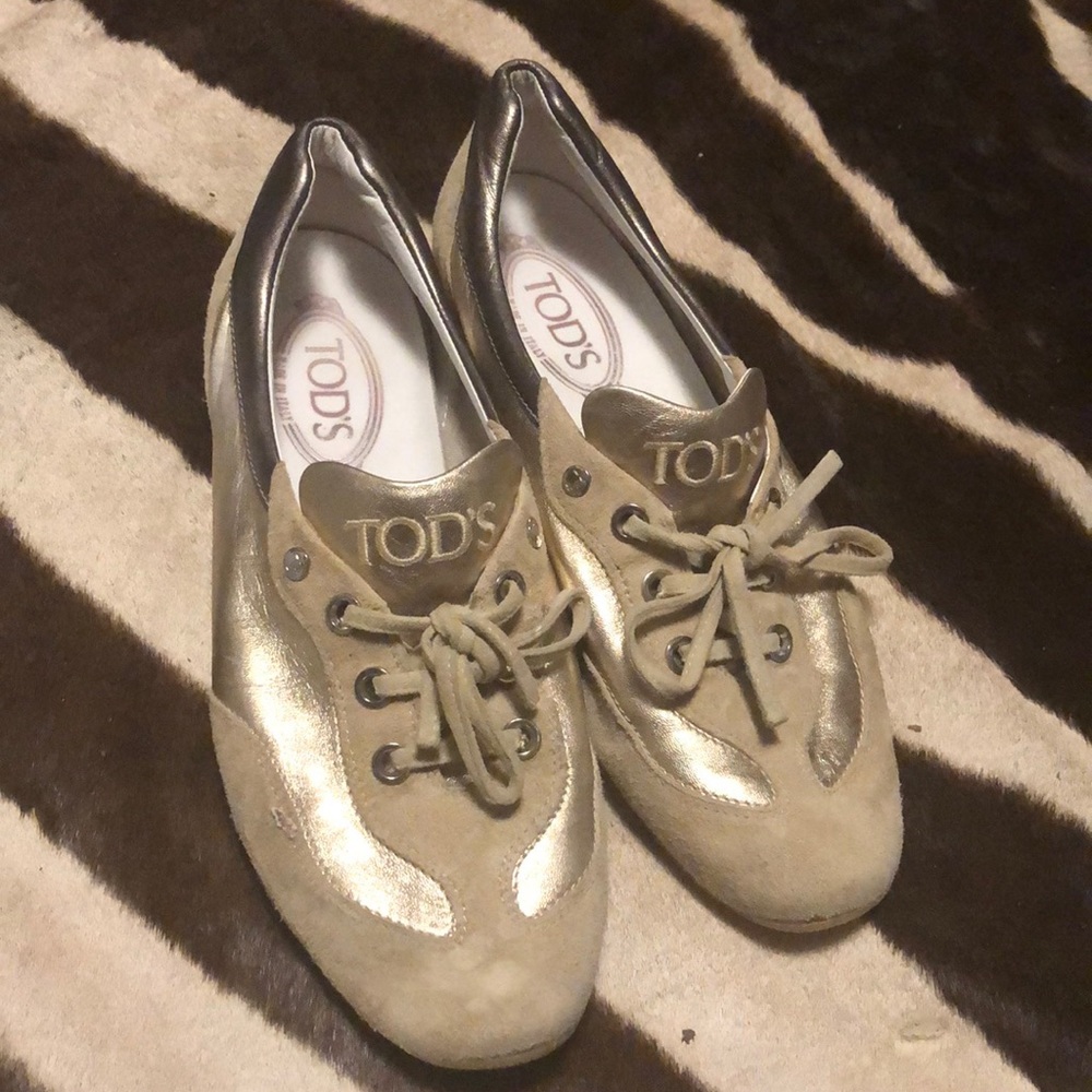 Gold 8 1/2 tod’s sneakers